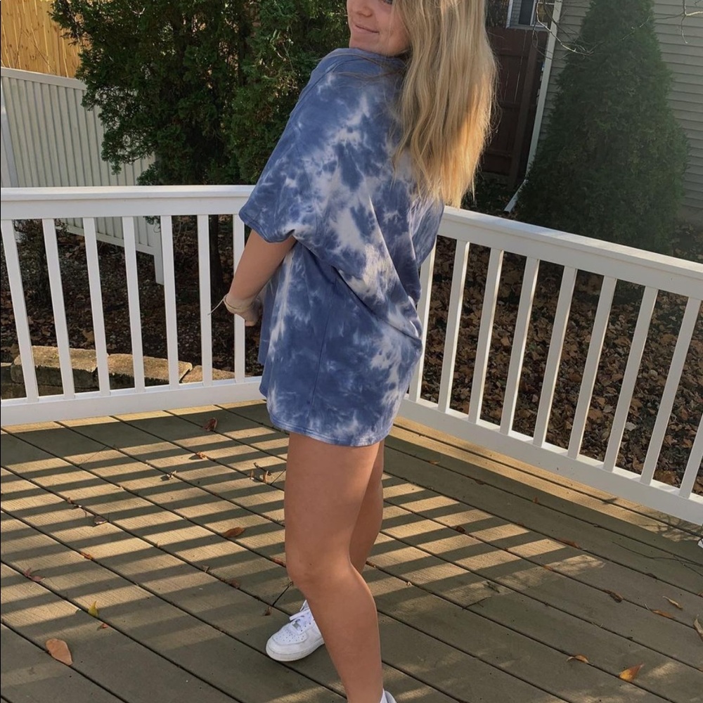 Tye Dye Oversized TShirt in Indigo Blue